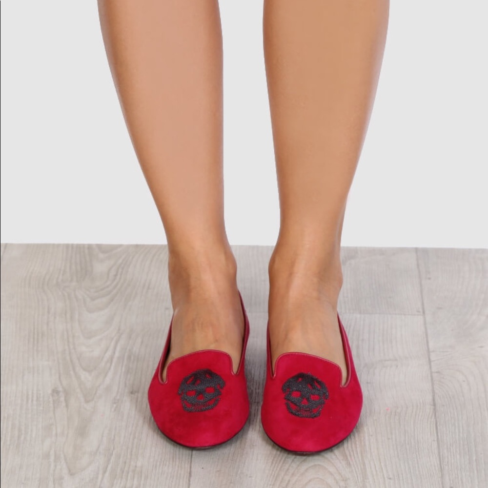 ALEXANDER MCQUEEN Skull Suede Sequined Loafers.♥️